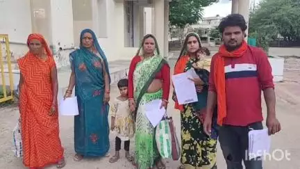 विदिशा नगर: कुरवाई के नेह पिपरिया के परिवार ने कलेक्टर से लगाई मदद की गुहार