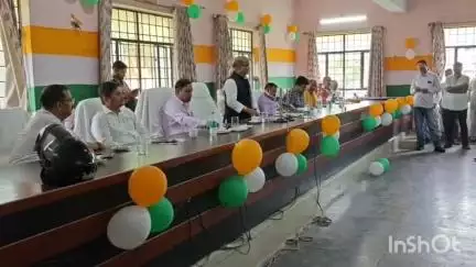 महसी: महसी और शिवपुर में आपातकाल की पचासवीं वर्षगांठ मनाई गई, स्वतंत्रता संग्राम सेनानी के परिजनों को सम्मानित किया गया