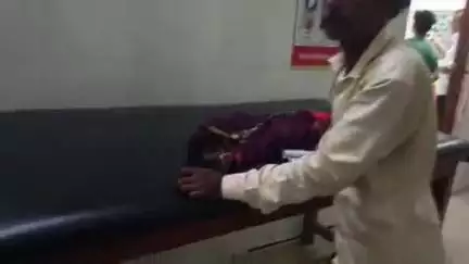 टीकमगढ़: देवीनगर गांव में 1 साल के बच्चे को सांप ने डसा, झाड़-फूंक में फंसे परिजन, डॉक्टर ने मृत घोषित किया