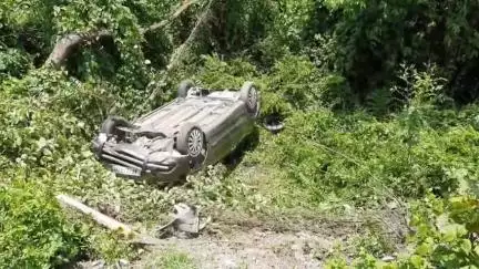 কালচিনি: কালচিনি ব্লকের জাতীয় সড়কে ভয়াবহ দূর্ঘটনা, অল্পের জন্য রক্ষা পেল জেলার এক বিশিষ্ট সাংবাদিক