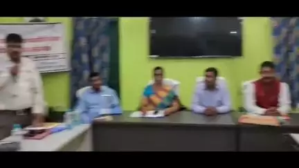 दुमका: आत्मा सभागार में किशोरियों के मुद्दों पर बैठक, आयो आयदरी ट्रस्ट एवं गर्ल्स फर्स्ट फंड का सहयोग