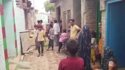 बिल्सी: ईंख खेड़ा गांव में एक व्यक्ति की करंट की चपेट में आने से हुई मौत, परिवार में मचा कोहराम, पुलिस जांच में जुटी