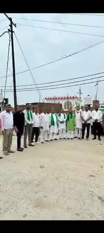 किसान एकता महासंघ ने अटटा फतेहपुर में किया संगठन विस्तार बेरोजगार हुए किसानों को रोजगार 64.7 प्रतिशत बढ़ा हुआ मुआवजा