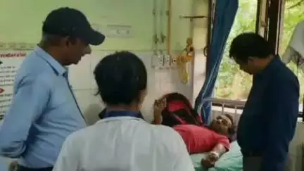 झुंझुनू: संयुक्त निदेशक डॉक्टर यदुराज ने झुंझुनू जिले के सबसे बड़े बीड़ीके अस्पताल का किया निरीक्षण