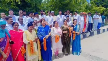 रुन्नी सैदपुर: रुन्नीसैदपुर टोल प्लाजा पर बिहार कांग्रेस कमेटी के प्रदेश अध्यक्ष का कार्यकर्ताओं ने किया स्वागत