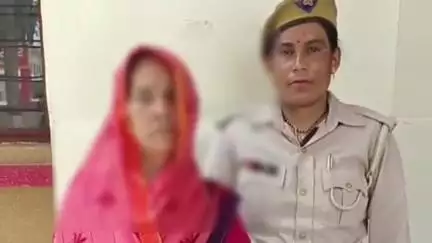 महाराजगंज: घुघली पुलिस ने ग्राम खानपुर से वारंटी महिला को किया गिरफ्तार, न्यायालय में पेश किया