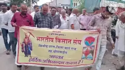 छबड़ा: भारतीय किसान संघ छीपाबडौद ने विभिन्न समस्याओं को लेकर उपखंड अधिकारी को सौंपा ज्ञापन