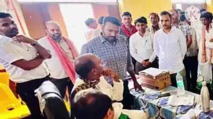 बकानी: कुशलपुरा ग्राम पंचायत में आयोजित पंडित दीनदयाल उपाध्याय अंत्योदय संबल पखवाड़े का जिला कलेक्टर ने किया निरीक्षण