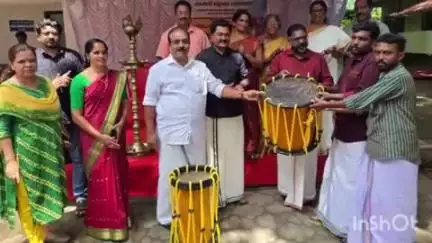 അടൂര്‍: കലാകാരൻമാർക്ക് വാദ്യോപകരണ വിതരണം, പറക്കോട് ബ്ലോക്ക് പഞ്ചായത്ത് ഹാളിൽ ഡെപ്യൂട്ടി സ്പീക്കർ ഉദ്ഘാടനം ചെയ്തു
