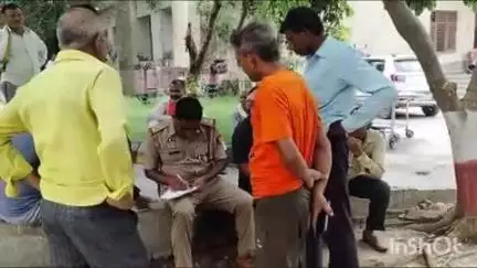 बांदा: कैलाशपुरी मोहल्ले में महिला ने जना मृत बच्चा, पुलिस ने शव का कराया पोस्टमार्टम