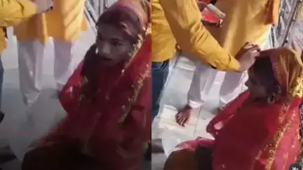 यूपी के कुशीनगर में दो लड़कों ने आपस में की शादी, एक ने नाम बदलकर भरवाई अपनी मांग
Source: pradeepyadavgnnnews
