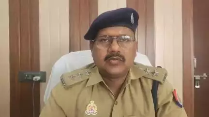 तुलसीपुर: थाना तुलसीपुर क्षेत्र अंतर्गत तुलसीपुर नगर में चोरी करने वाले की गिरफ्तारी पर क्षेत्राधिकारी ने दी जानकारी
