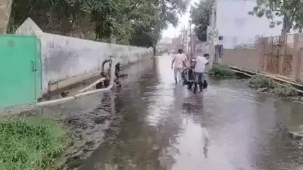 सहसवान: सहसवान के मोहल्ला सैफुल्लागंज में लम्बे समय से चली आ रही भराव की समस्या, पब्लिक ऐप की खबर का असर #jansamasya