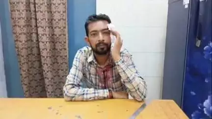बरेली: इज्जत नगर थाना क्षेत्र में शराब पीने के लिए रुपए देने से मना करने पर युवक पर दबंग ने किया चाकू से हमला