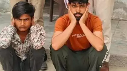 एलेनाबाद: पुलिस ने ऐलनाबाद क्षेत्र से जेब तराशी गिरोह के दो सदस्यों को किया गिरफ्तार, ₹5500 भी बरामद