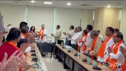 রাজারহাট: কলকাতা বিমানবন্দরের নিরাপত্তা সংক্রান্ত বিষয়ে বিশেষ বৈঠকে উপস্থিত রাজ্যের বিরোধী দলনেতা শুভেন্দু অধিকারী