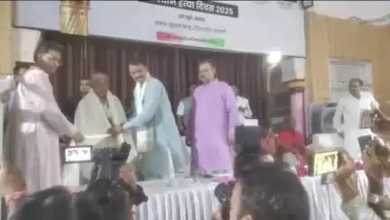 करौली: शहर में भाजपा ने मनाई डॉ श्यामा प्रसाद मुखर्जी की पुण्यतिथि, उपमुख्यमंत्री डॉक्टर प्रेमचंद बेरवा हुए शामिल