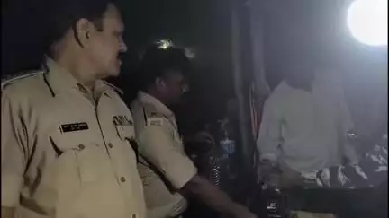 कोडरमा: राज्यव्यापी मादक पदार्थ विरोधी अभियान: झुमरीतिलैया में छापेमारी, शराब और गांजा बरामद