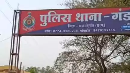 गंडई में ठेले पर शराब पिलाने वाले को किया गिरफ्तार