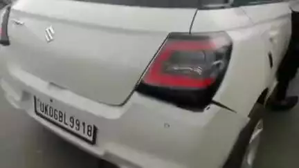 रुद्रपुर: रुद्रपुर के किच्छा रोड पर मेडिसिटी अस्पताल के पास दो कारों की आपस में टक्कर, दोनों कारें हुईं क्षतिग्रस्त