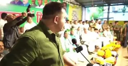 “पिछड़ा, अति-पिछड़ा, दलित, आदिवासी दान देने के लिए है, चढ़ावा चढ़ाने के लिए हैं, कथा सुनने के लिए भी है, लेकिन कथा सुना नहीं सकता!
हम बहुसंख्यक हैं और किसी ने बिहार में ऐसा करने का सोचा भी तो हम छोड़ेंगे नहीं।”