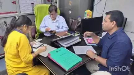 सोनभद्र बंशी सुर्यपुर: जिला प्रतिरक्षण पदाधिकारी ने वंशी प्राथमिक स्वास्थ्य केंद्र का औचक निरीक्षण किया