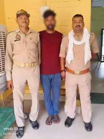 चुनार: परशुरामपुर क्षेत्र से दहेज हत्या के आरोपी को पुलिस ने गिरफ्तार कर जेल भेजा