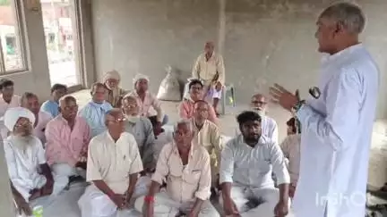महाराजगंज: कलक्ट्रेट मोड़ के पास लोकतंत्र रक्षक सेनानियों ने मनाया काला दिवस