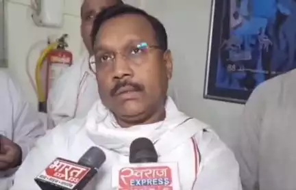 ग्वालियर गिर्द: ग्वालियर में कांग्रेस के उपवास कार्यक्रम में शामिल होने पहुंचे कांग्रेस नेता कमलेश्वर