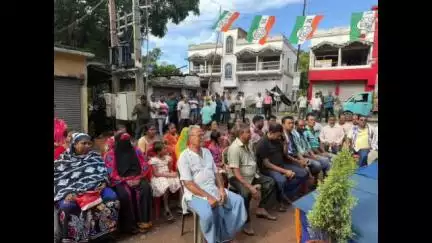 বসিরহাট ২: রামেশ্বরপুর মোড় থেকে রাহারহাটি বাসন্তীতলা পিচ রাস্তার কাজের শুভ উদ্বোধন হলো, উপস্থিত পঞ্চায়েত সমিতির সভাপতি