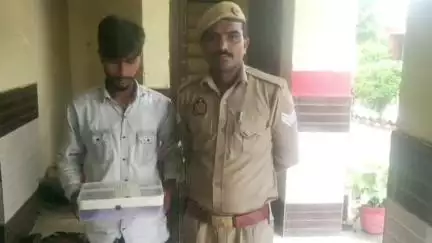 कैराना: कैराना कोतवाली पुलिस ने ब्लॉक के निकट स्थित कॉलोनी के निवासी युवक को गिरफ्तार किया, तमंचा व कारतूस बरामद