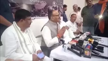 नवाबगंज: सफेदाबाद स्थित मेयो इंस्टिट्यूट में आपातकाल की 50वीं वर्षगांठ पर डिप्टी सीएम बृजेश पाठक ने की प्रेस वार्ता