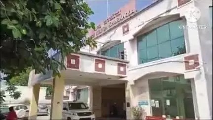 खरखौदा: दिल्ली मार्ग पर सब्जी मंडी में रेहड़ी लगाने वाले युवक की तीन युवकों ने लाठी-डंडों से की पिटाई