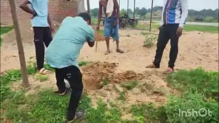 लखनपुर: मोर गांव मोर पानी महाअभियान के तहत लखनपुर विकासखंड के विभिन्न ग्रामों में जल संरक्षण हेतु संरचना का किया गया निर्माण