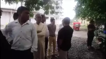 मल्हारगंज: एरोड्रम क्षेत्र में स्कूल की तीसरी मंज़िल पर करंट लगने से एक व्यक्ति की मौत, भतीजा घायल