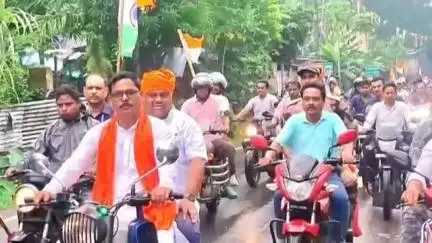 ভগবানপুর ২: অপারেশন সিঁদুর'-র সাফল্যে  ভারতীয় সেনাবাহিনীকে অভিনন্দন জানিয়ে আজ জুখিয়া থেকে পাঁউসি বাজার পর্যন্ত তিরাঙ্গা যাত্রা