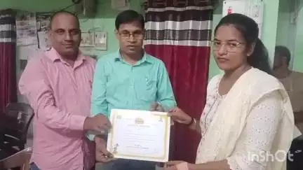 हिलसा: हिलसा के जीविका कार्यालय में समर कैंप के शिक्षा सेवकों को प्रमाण पत्र वितरित किए गए