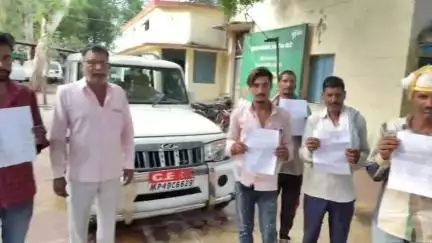 साईं खेड़ा: ग्राम बनवारी के नागरिकों ने ग्राम रोजगार सहायक पर लगाया आरोप प्रधानमंत्री आवास में गड़बड़ी को लेकर#jansamsyaa