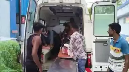 बांका: भदरिया मोड़ के पास कार की टक्कर से बाइक सवार दो युवक जख्मी, मायागंज अस्पताल रेफर