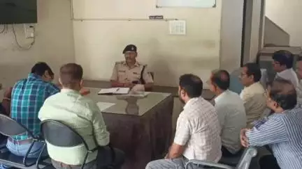 छपारा: छपारा थाना प्रभारी ने सर्राफा व्यापारियों के लिए की बैठक का आयोजन