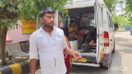 छिबरामऊ: ताजपुर तिराहा पर तेज रफ्तार कार ने ई-रिक्शा में मारी टक्कर, 5 लोग गंभीर रूप से घायल, तीन की हालत गंभीर रेफर