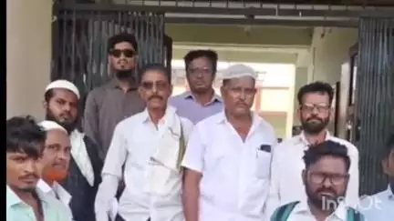 देवणी: आमदार संग्राम जगताप यांच्या आक्षेपार्ह वक्तव्याबद्दल वंचित बहुजन आघाडी वतीने तहसील कार्यालयात निवेदन