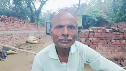 कायमगंज: गांव नगला सेठ में देर रात लगभग 1 बजे चोरों ने पिकअप पर लादकर भैंसे चुरा लीं, पीड़ित राकेश चंद्र ने दी जानकारी