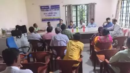 মঙ্গলকোট: মঙ্গলকোট কৃষি বিভাগের অফিসে কৃষি প্রশিক্ষণ শিবির অনুষ্ঠিত হল, ডাঙা জমিতে ড্রাগন চাষের পরামর্শ কৃষি আধিকারিকদের