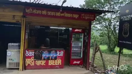 भोटा: शुक्कर खड्ड में शराब की दुकान से शातिरों ने 13 पेटी अंग्रेजी शराब व ₹18000 नकदी उड़ाई