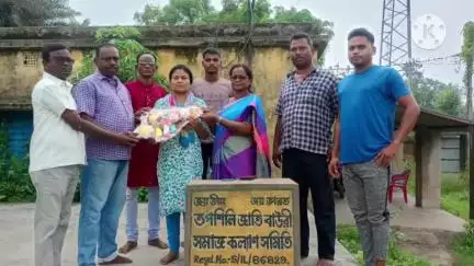 রঘুনাথপুর ২: বাউরি সমাজের পক্ষ থেকে সদ্য নির্বাচিত পুরুলিয়া জেলা মহিলা তৃণমূলের সভানেত্রী মীনু বাউরিকে চেলিয়ামাতে সংবর্ধনা প্রদান