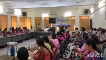 होशंगाबाद नगर: विधिक सेवा प्राधिकरण के सभागार में किशोर न्याय अधिनियम एवं लैंगिक अपराधों से बालकों के संरक्षण पर कार्यशाला आयोजित
