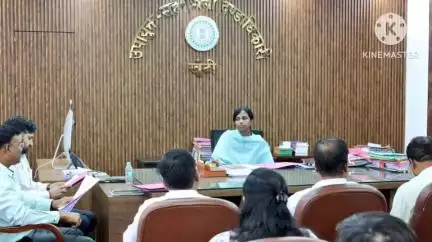 कर्रा: एकलव्य मॉडल आवासीय विद्यालय रेवा और कुदा के लिए जिला स्तरीय समिति की बैठक सम्पन्न