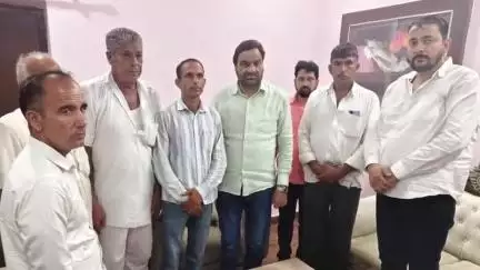 नागौर: सहदेव हत्याकांड मामले में परिजनों ने नागौर सांसद हनुमान बेनीवाल से की मुलाकात, आरोपियों की गिरफ्तारी की मांग की
