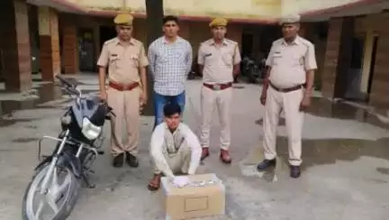 (थाना उद्योगनगर)

चोरी की 01 मोटरसाईकिल व 01 देशी कट्टा एंव लूट के मोबाईल सहित 01 आरोपी गिरफ्तार व 02 बाल अपचारी निरूद्ध
#RajasthanPolice